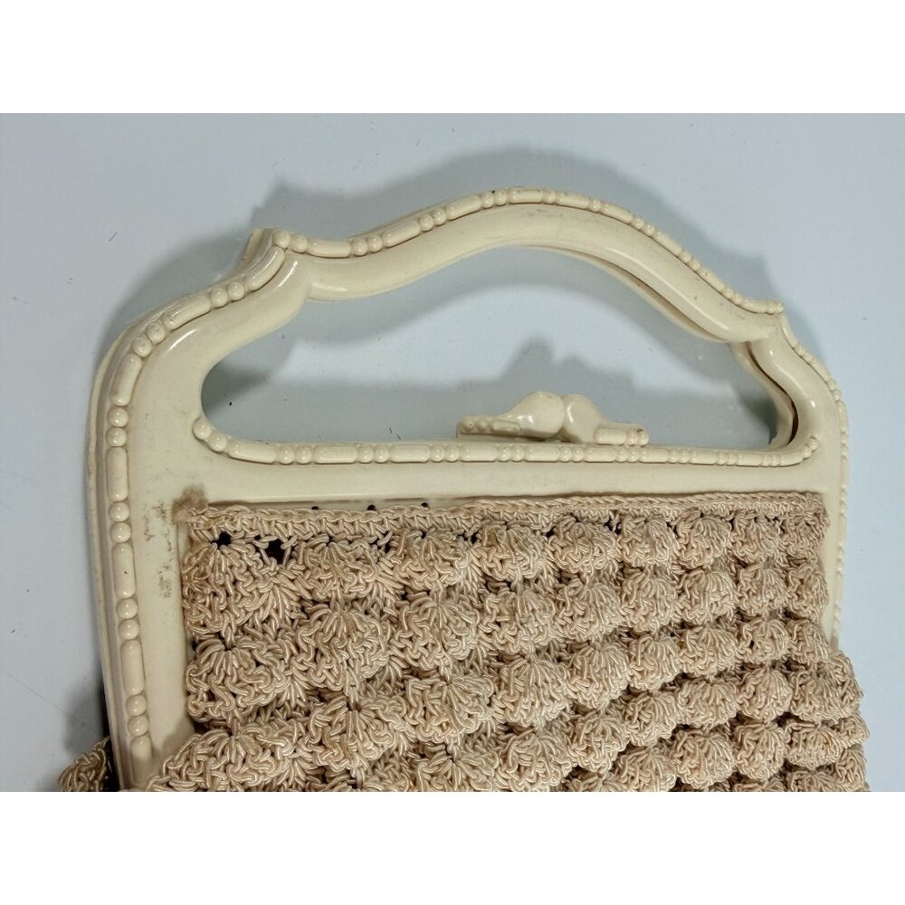 Vintage 1950s Beige Hand-Crocheted Purse Ivory Plastic Frame Matching Coin Pouch - Picture 11 of 12